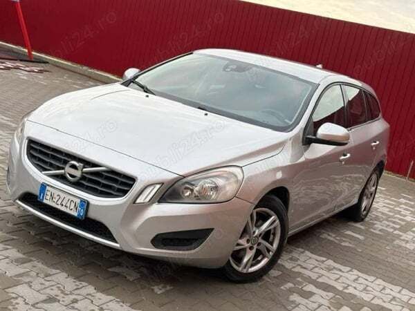 Utilizat 2012 Volvo V60 Break | 6.500 EUR (Preț OK) - Imagine 1/4