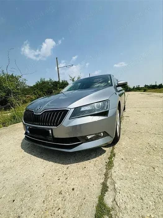 Utilizat 2017 Skoda Superb Berlinǎ | 16.600 EUR (Preț OK) - Imagine 1/4