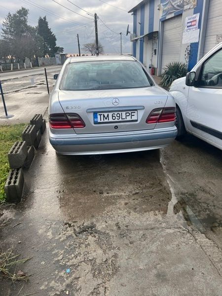 Utilizat 2001 Mercedes A220 Berlinǎ | 1.500 EUR - Imagine 1/4