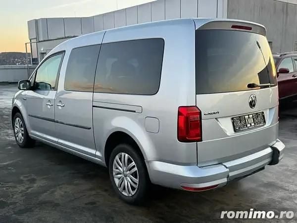 Second-hand VW Caddy Maxi 105 CP (77 kW) 2017 Argintiu Monovolum