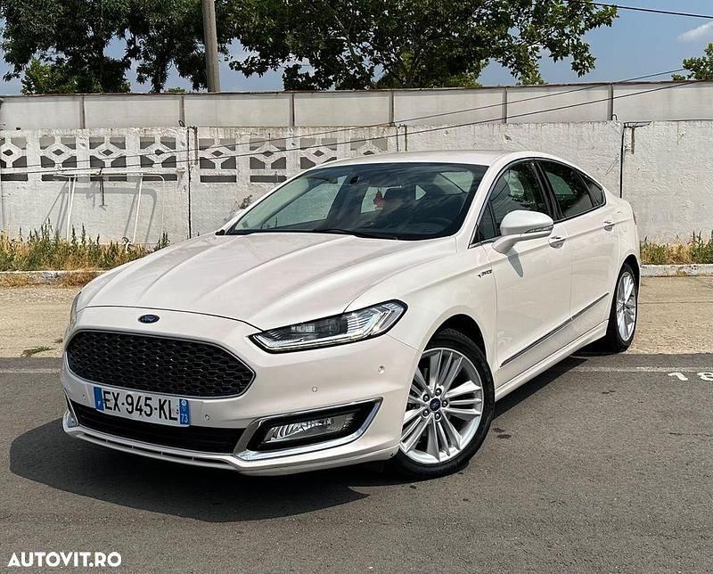 Alb Utilizat 2018 Ford Mondeo Vignale Berlinǎ | 13.800 EUR (Preț OK) - Imagine 1/4