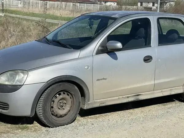 Second-hand Opel Corsa 43 CP (31 kW) 2002 Gri Berlinǎ