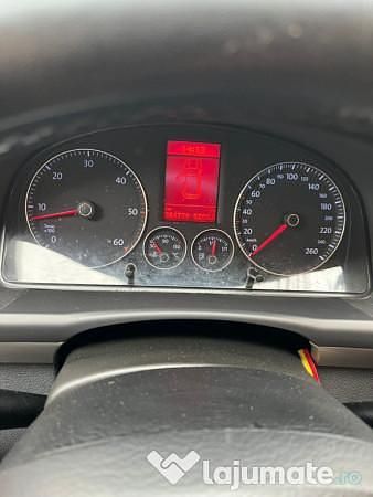 Utilizat 2005 VW Touran Monovolum | 3.700 EUR - Imagine 1/4