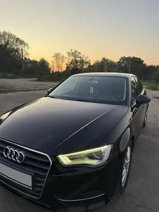 Negru Utilizat 2014 Audi A3 Hatchback | 9.500 EUR (Puțin scump) - Imagine 1/4