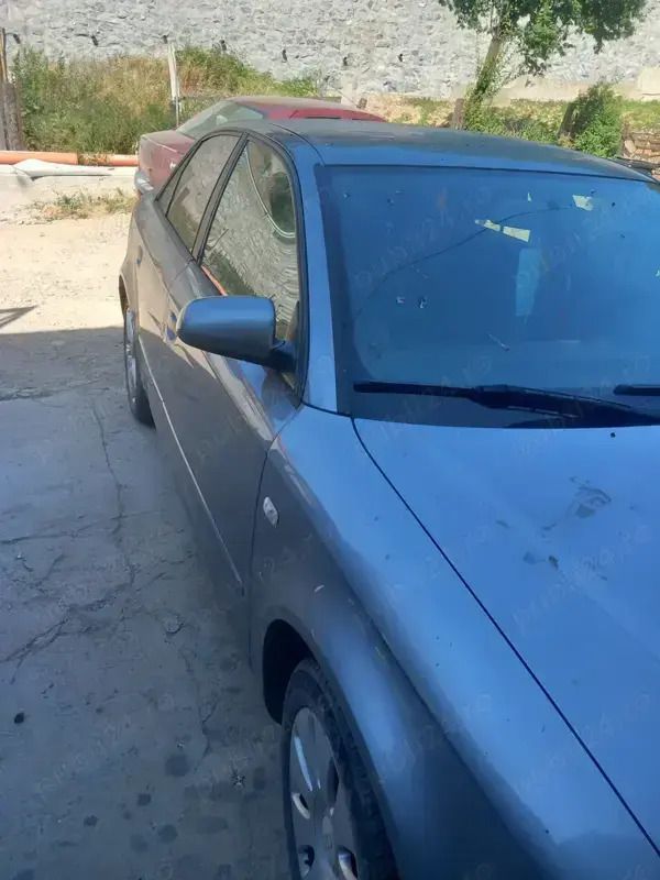 Gri Utilizat 2006 Audi A4 Berlinǎ | 2.100 EUR (Preț bun) - Imagine 1/4