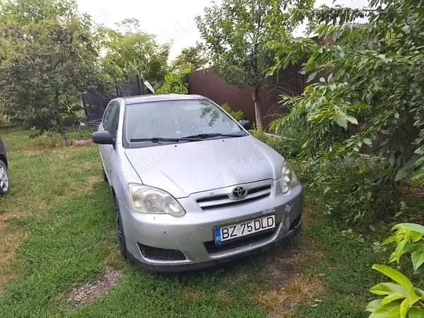 Second-hand Toyota Corolla 90 CP (66 kW) 2006 Gri Hatchback