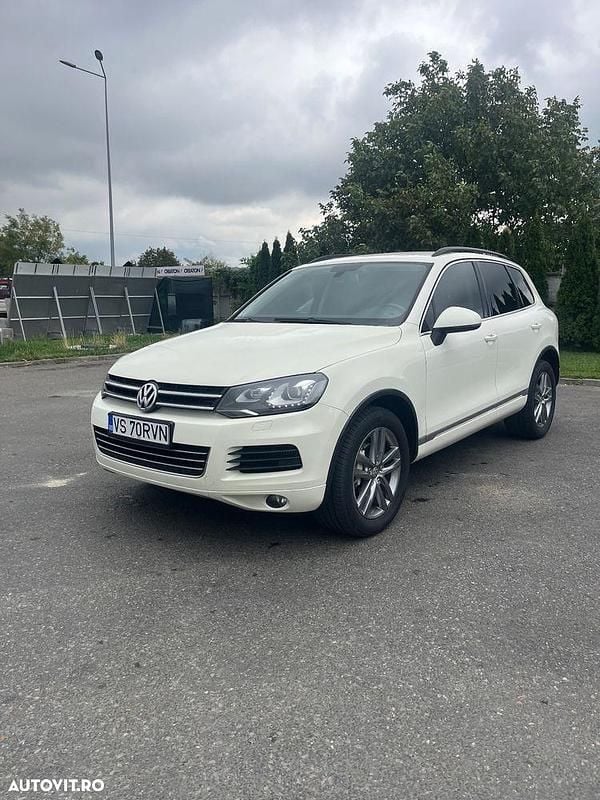 Second-hand VW Touareg 204 CP (150 kW) 2013 Culoarealb SUV