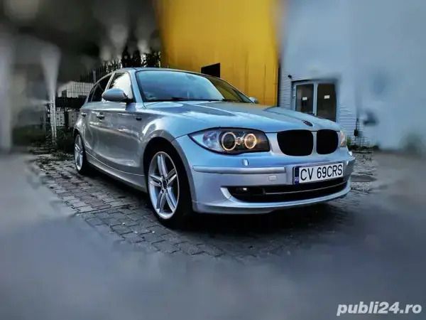 Argintiu Utilizat 2009 BMW 118 Hatchback | 4.250 EUR (Puțin scump) - Imagine 1/4