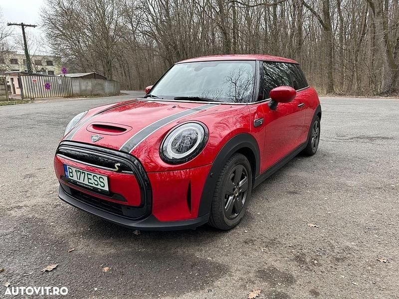 Culoarerosu Utilizat 2022 Mini Cooper SE Hatchback | 21.790 EUR - Imagine 1/4