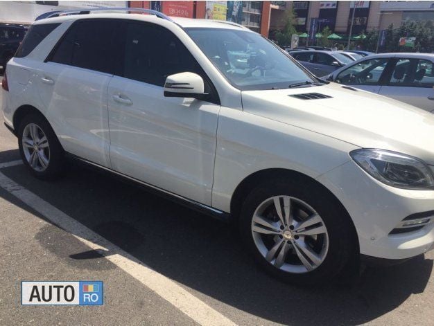 Second-hand Mercedes ML250 204 CP (150 kW) 2012 Alb SUV