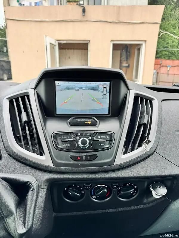 Second-hand Ford Transit 170 CP (125 kW) 2018 Monovolum