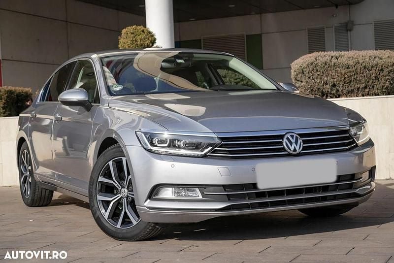 Culoareargint Utilizat 2018 VW Passat Highline Berlinǎ | 15.706 EUR (Preț OK) - Imagine 1/4