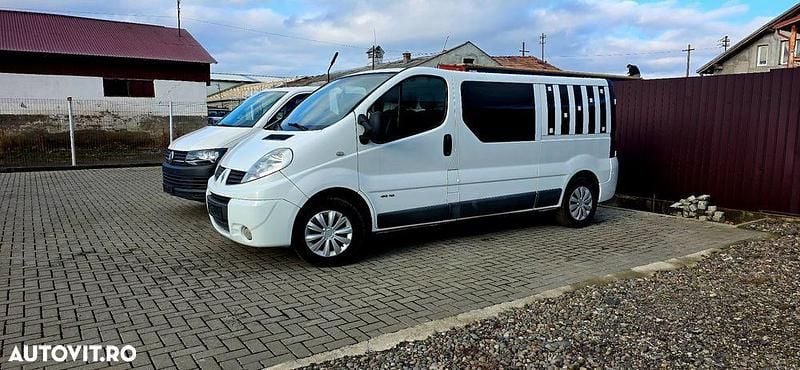 Culoarealb Utilizat 2013 Renault Trafic Authentique Van | 5.900 EUR (Super Preț) - Imagine 1/4