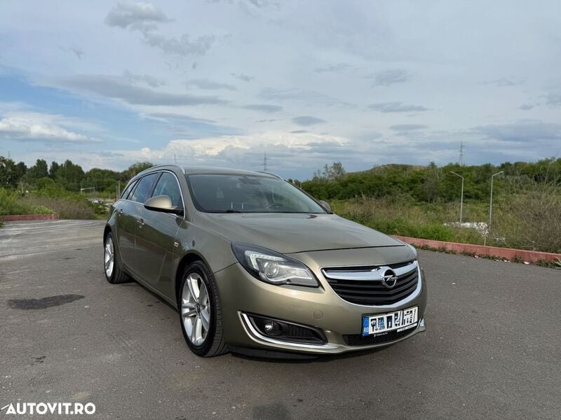Verde Utilizat 2016 Opel Insignia Sport Break | 9.999 EUR (Preț OK) - Imagine 1/4