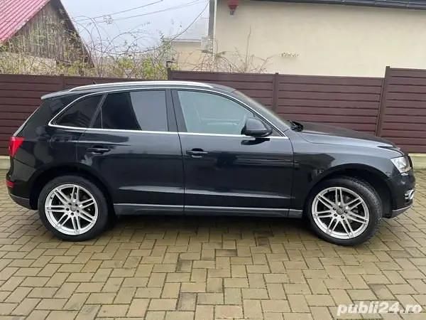 Second-hand Audi Q5 S-Line 170 CP (125 kW) 2010 Negru SUV