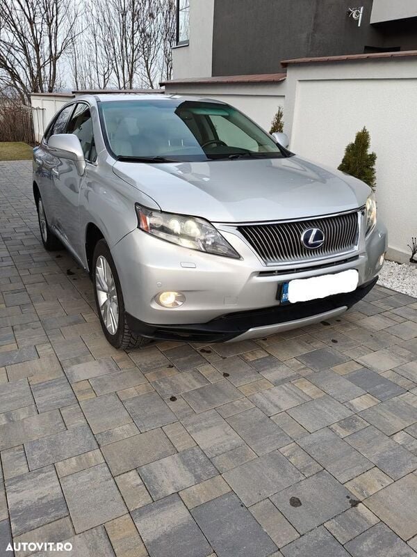 Gri Utilizat 2011 Lexus RX450h SUV | 10.500 EUR - Imagine 1/4