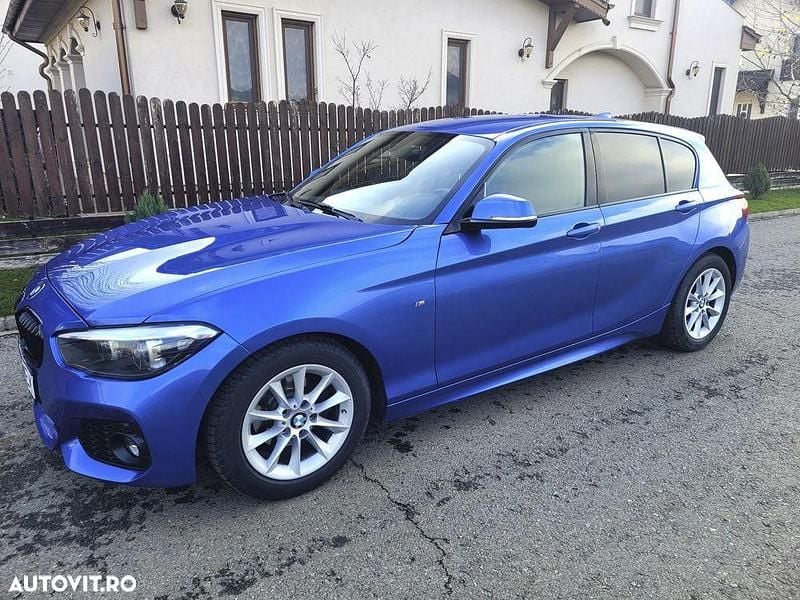 Culoarealbastru Second-hand 2019 BMW 118 M Sport Hatchback | 16.400 EUR (Preț bun) - Imagine 1/4