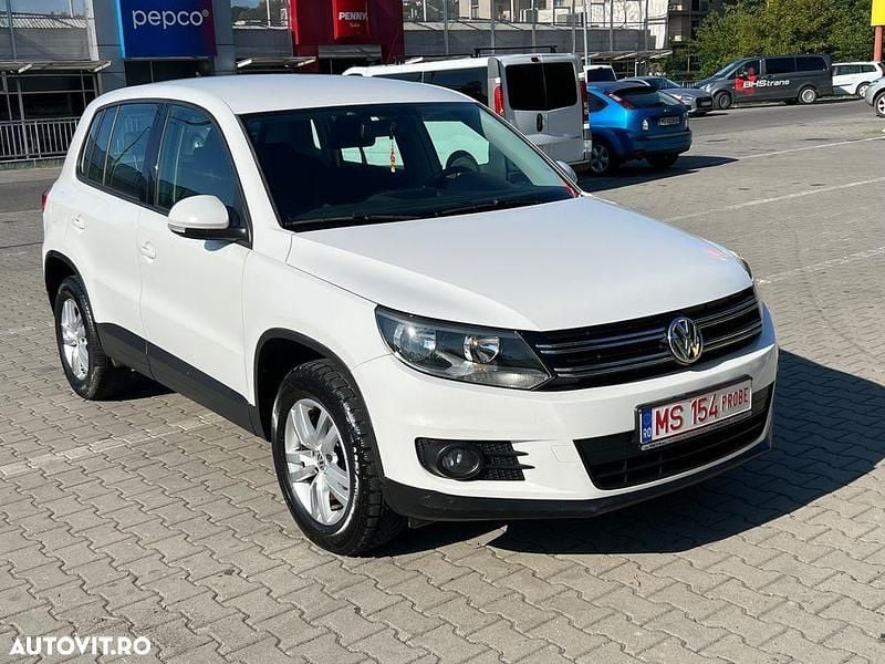Culoarealb Utilizat 2014 VW Tiguan Trendline SUV | 9.498 EUR (Preț bun) - Imagine 1/4