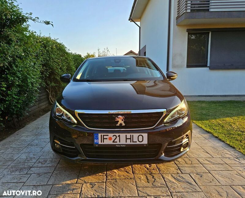 Albastru Utilizat 2017 Peugeot 308 Active Break | 8.350 EUR (Preț OK) - Imagine 1/4