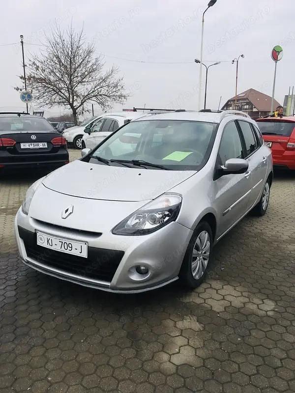 Second-hand Renault Clio GrandTour 85 CP (62 kW) 2012 Argintiu Break