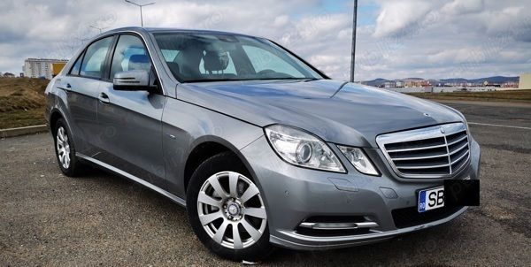 Argintiu Utilizat 2010 Mercedes E200 Berlinǎ | 8.100 EUR (Super Preț) - Imagine 1/4