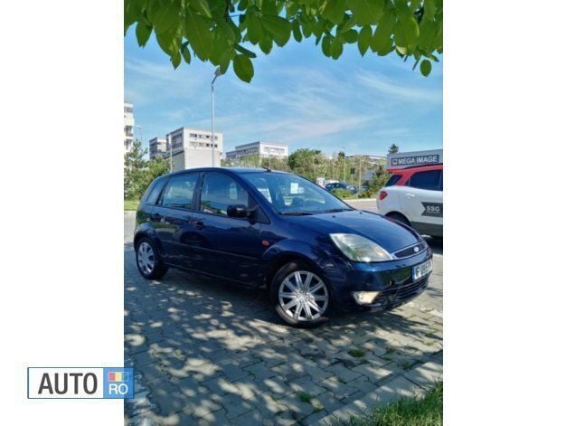 Second-hand Ford Fiesta 70 CP (51 kW) 2006 Albastru Hatchback
