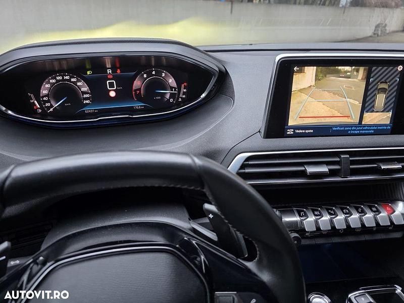 Culoarenegru Second-hand 2021 Peugeot 3008 Active SUV | 17.700 EUR (Preț OK) - Imagine 1/4