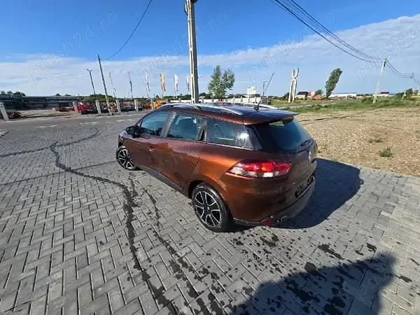 Second-hand Renault Clio IV 90 CP (66 kW) 2013 Maro Hatchback