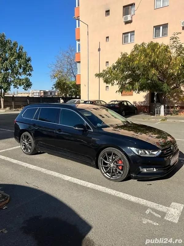 Utilizat 2016 VW Passat R-line Break | 12.500 EUR (Puțin scump) - Imagine 1/4