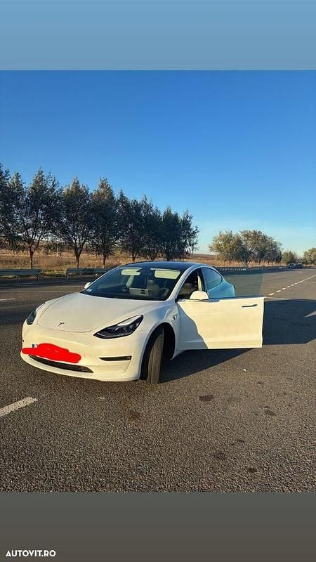 Culoarealb Utilizat 2020 Tesla Model 3 Performance Berlinǎ | 32.000 EUR (Scump) - Imagine 1/4