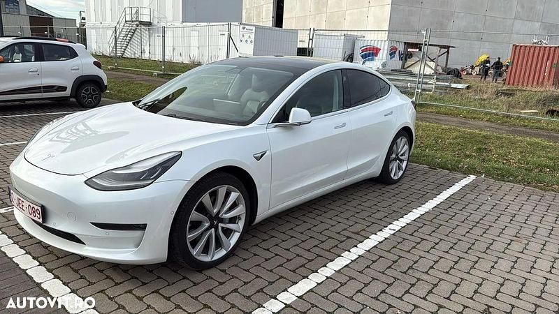 Second-hand Tesla Model 3 258 kW (351 CP) 2019 Culoarealb Berlinǎ