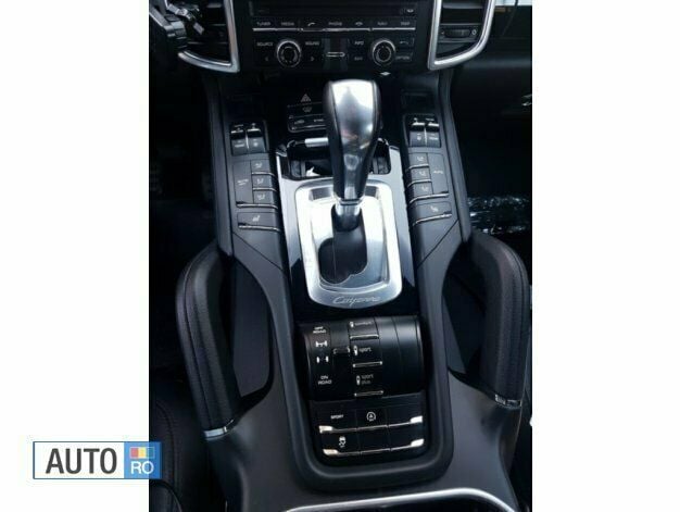 Second-hand Porsche Cayenne 262 CP (192 kW) 2015 Negru SUV