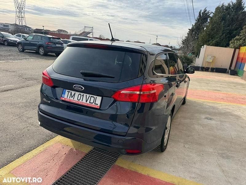 Second-hand Ford Focus 150 CP (110 kW) 2017 Culoarealbastru Break