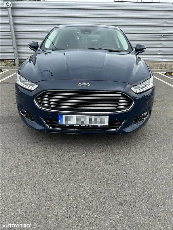 Culoarealbastru Utilizat 2017 Ford Mondeo Trend Berlinǎ | 10.500 EUR (Preț OK) - Imagine 1/4