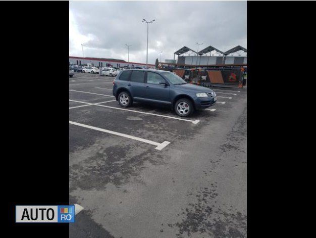 Gri Utilizat 2004 VW Touareg SUV | 6.400 EUR - Imagine 1/4