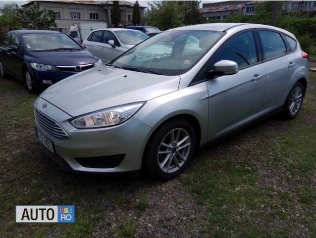 Second-hand Ford Focus 125 CP (91 kW) 2016 Argintiu Hatchback