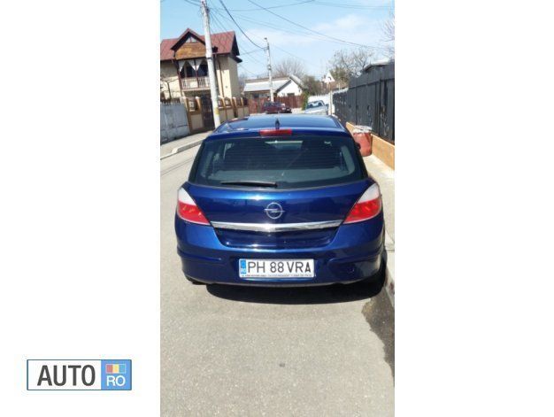 Utilizat 2004 Opel Astra Hatchback | 2.750 EUR (Scump) - Imagine 1/4