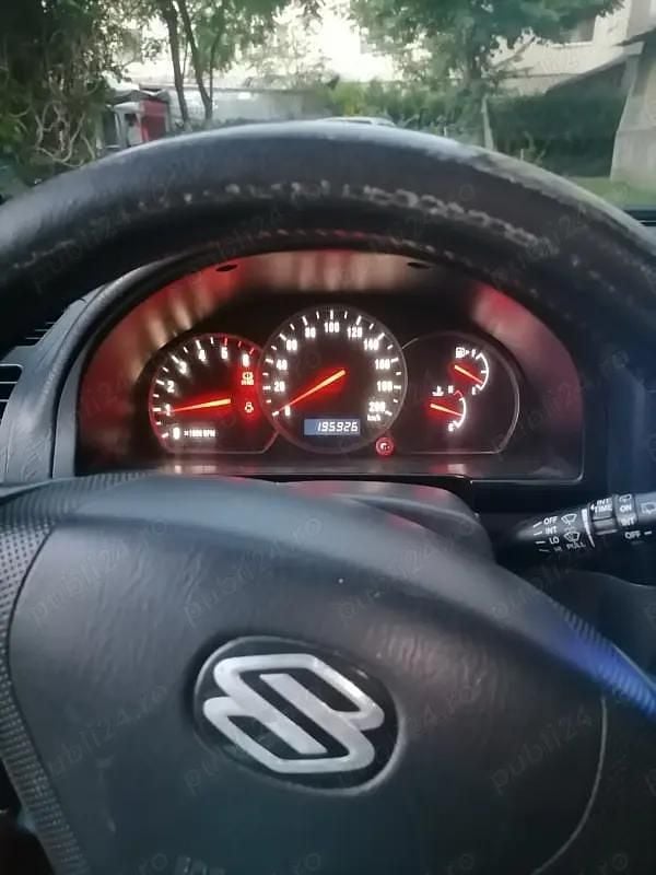 Second-hand Suzuki Grand Vitara 109 CP (80 kW) 2005 Gri SUV