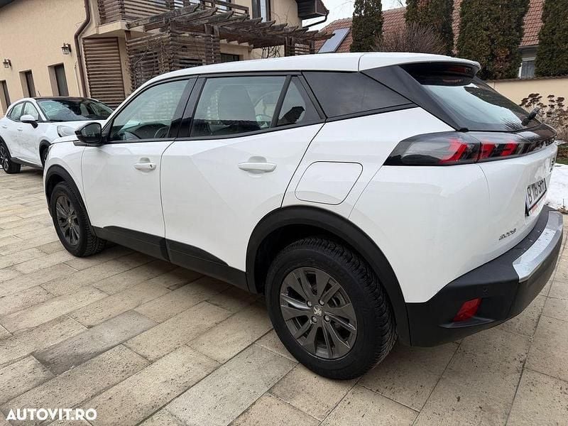 Culoarealb Second-hand 2023 Peugeot 2008 Allure SUV | 11.750 EUR (Preț bun) - Imagine 1/4