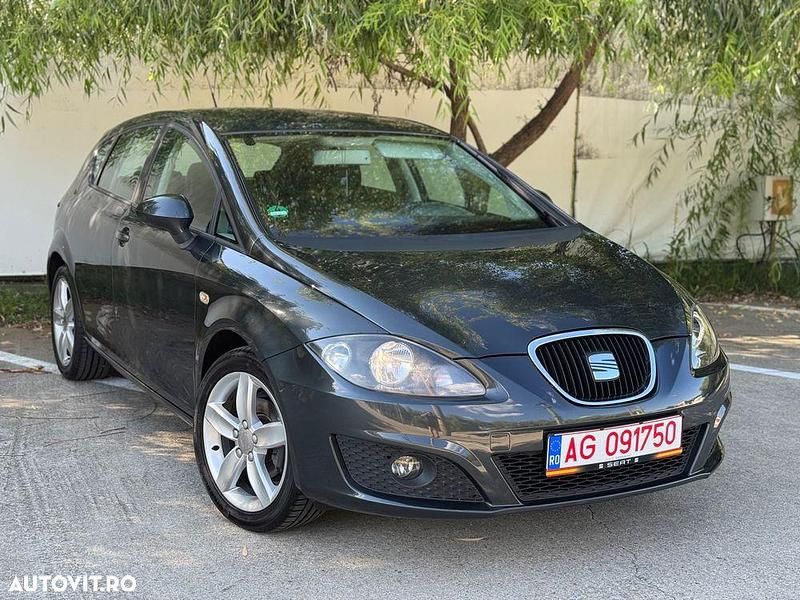 Gri Utilizat 2011 Seat Leon Ecomotive | 4.650 EUR (Preț OK) - Imagine 1/4