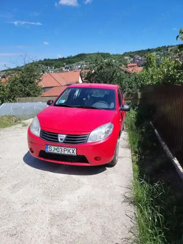 Utilizat 2008 Dacia Sandero Hatchback | 2.500 EUR (Preț OK) - Imagine 1/3