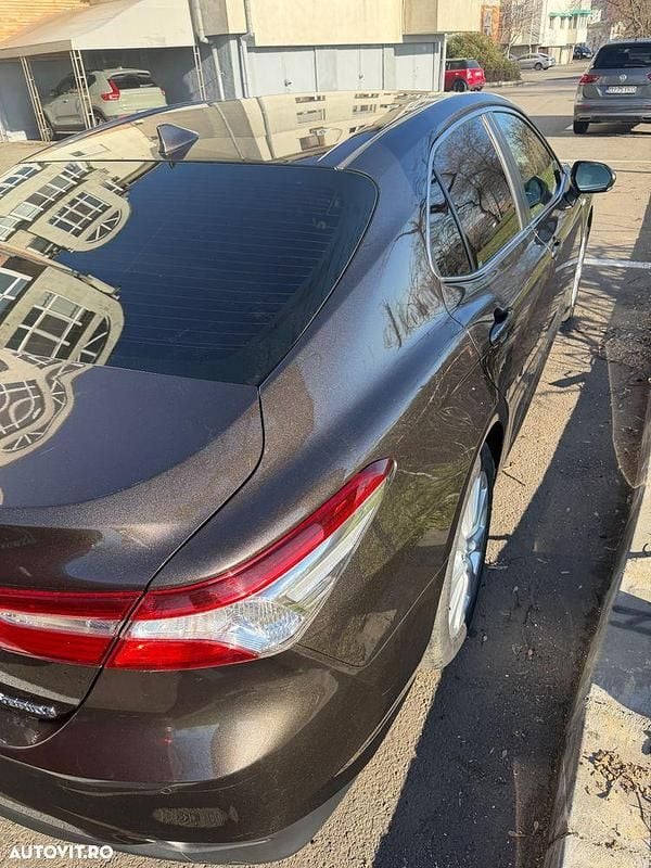 Second-hand Toyota Camry Business Edition 218 CP (160 kW) 2019 Culoaremaro Berlinǎ