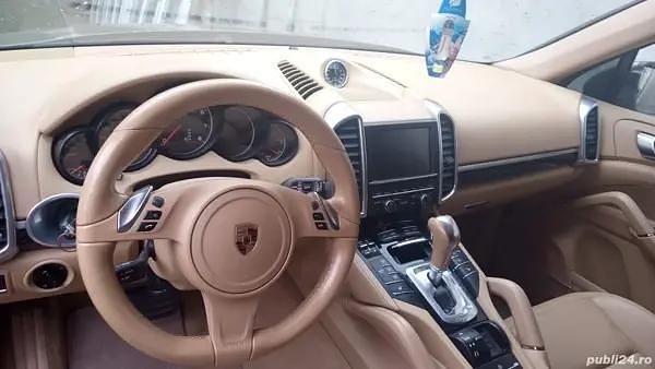 Argintiu Utilizat 2013 Porsche Cayenne SUV | 26.000 EUR - Imagine 1/4