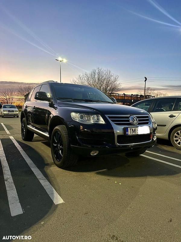 Culoarenegru Utilizat 2009 VW Touareg SUV | 6.250 EUR (Preț OK) - Imagine 1/4