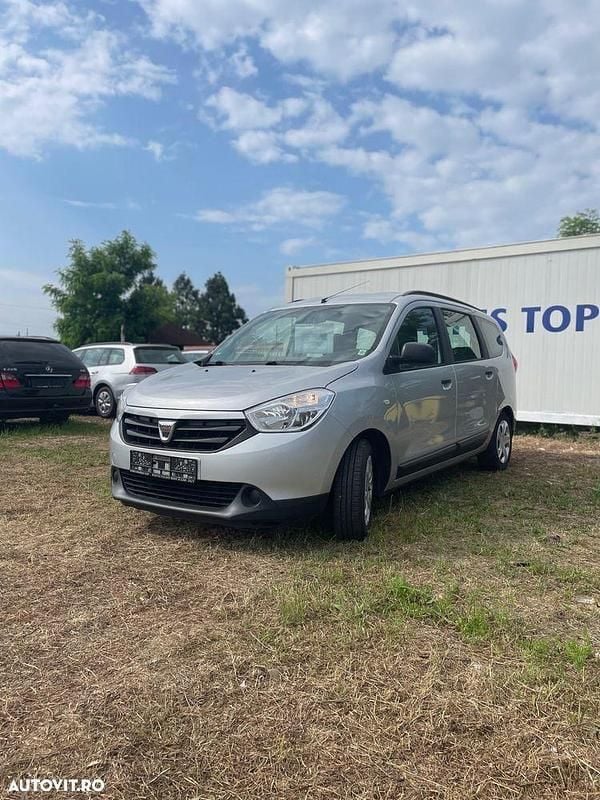 Gri Utilizat 2015 Dacia Lodgy Lauréate Monovolum | 5.500 EUR (Preț OK) - Imagine 1/4