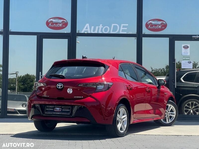 Second-hand Toyota Corolla 122 CP (89 kW) 2020 Rosu Berlinǎ