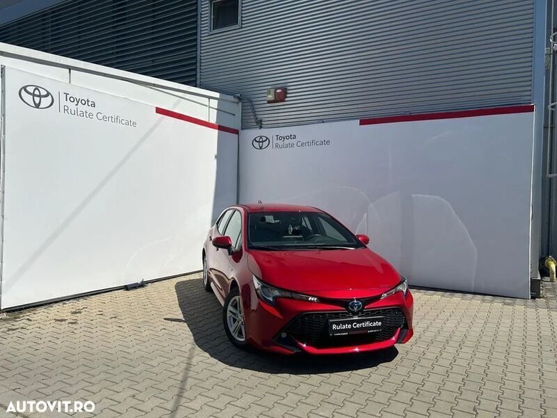 Rosu Utilizat 2020 Toyota Corolla Hatchback | 17.950 EUR (Super Preț) - Imagine 1/4
