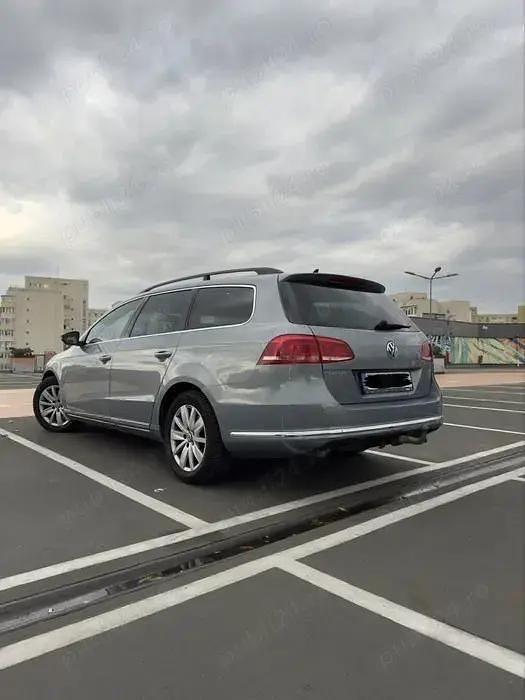 Albastru Utilizat 2012 VW Passat Break | 5.000 EUR (Preț OK) - Imagine 1/4