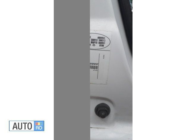 Alb Utilizat 2012 Dacia Logan Berlinǎ | 2.200 EUR (Preț OK) - Imagine 1/1