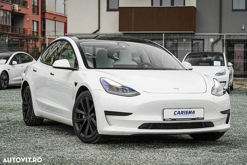 Culoarealb Utilizat 2021 Tesla Model 3 Standard Range Plus Berlinǎ | 24.672 EUR (Preț OK) - Imagine 1/4